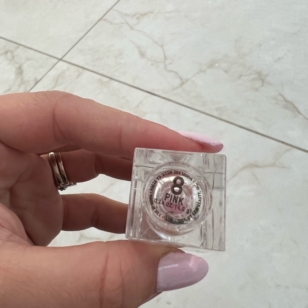 The KKW Beauty Pink 8 Crème Lipstick - Picture 4 of 5